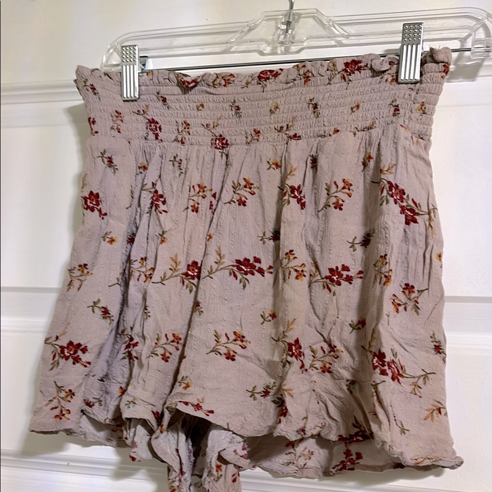 American Eagle Floral Women's Shorts with Pockets